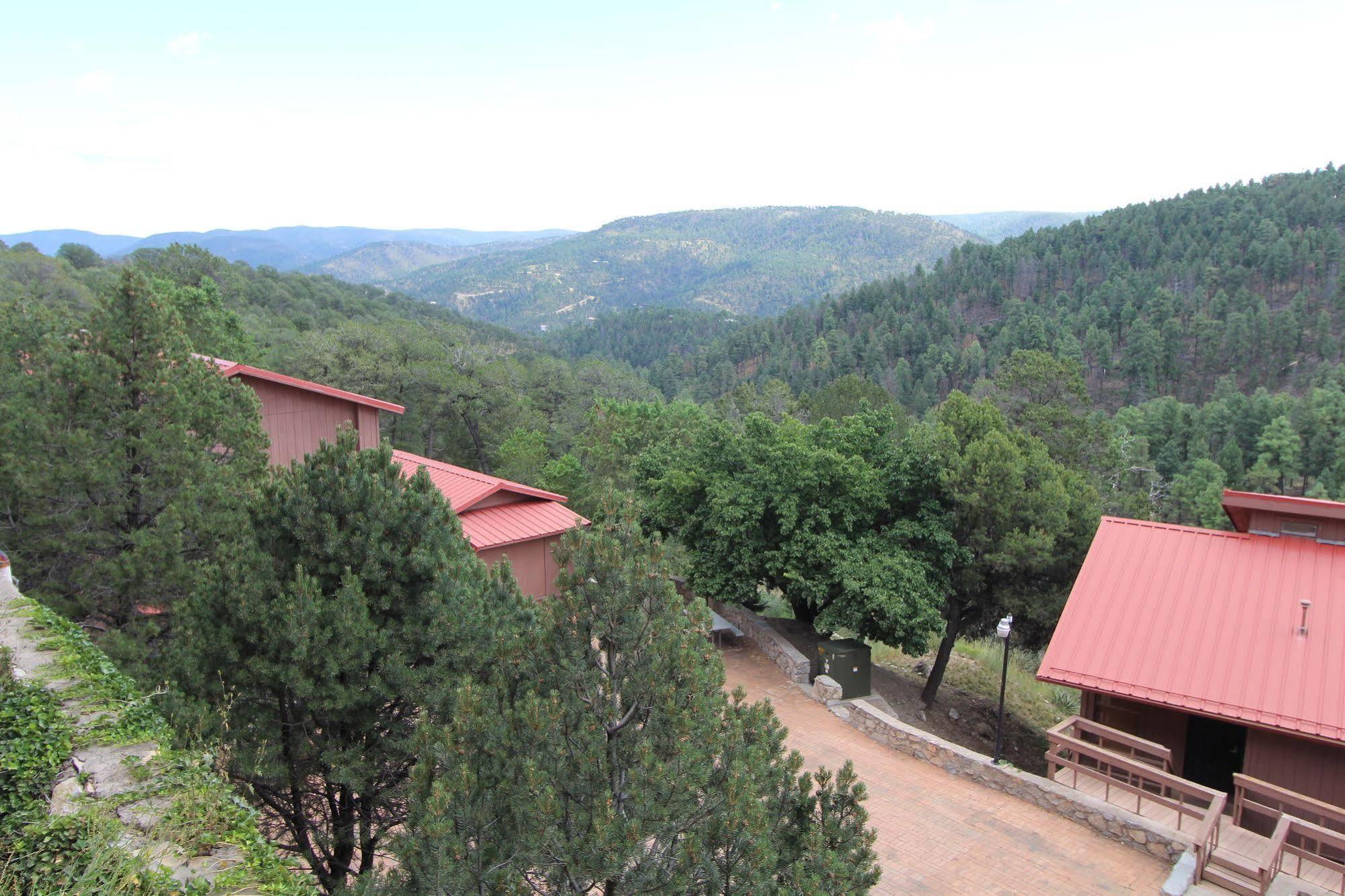 Crown Point Resort Ruidoso Exterior photo