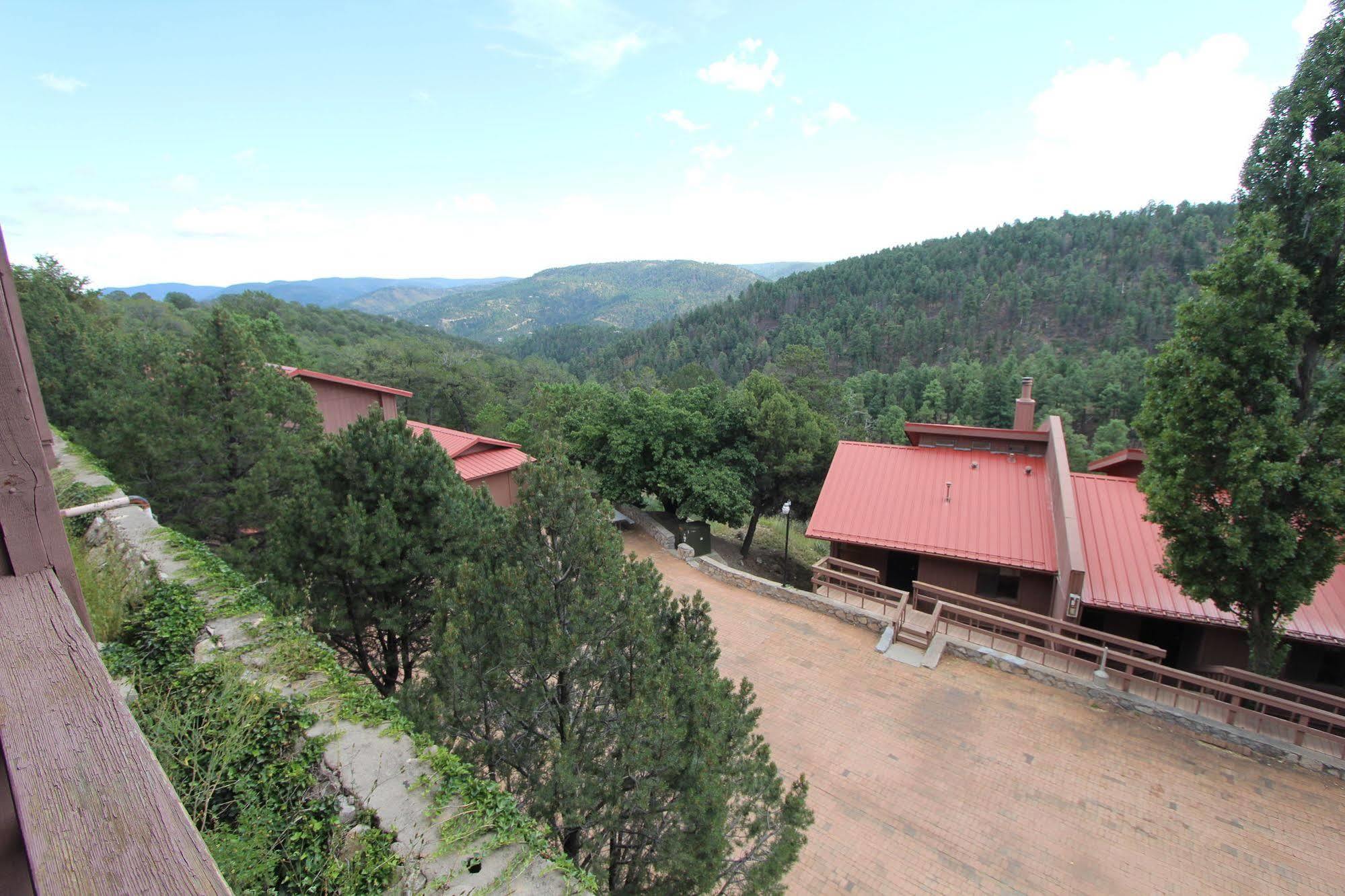 Crown Point Resort Ruidoso Exterior photo
